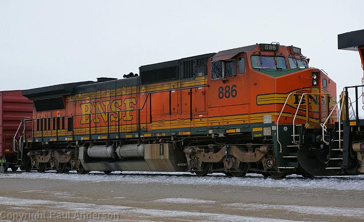 BNSF 886 - Dash 8-40CW.jpg